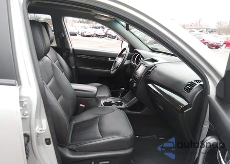 2011 Ford Expedition Limited z USA, uszkodzony, nr VIN 1FMJU2A57BEF35729